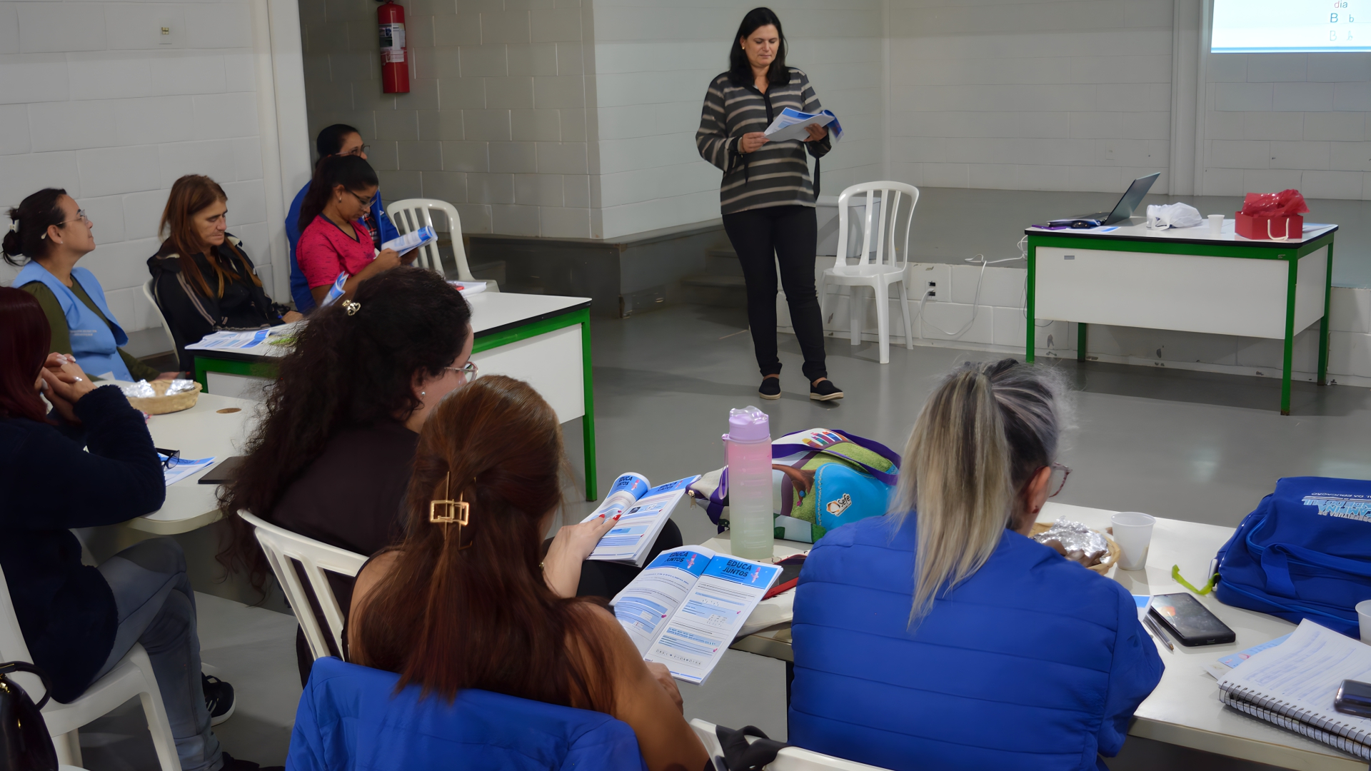 Secretaria Municipal da Educação de Campina de Grande do Sul promove formação para professores